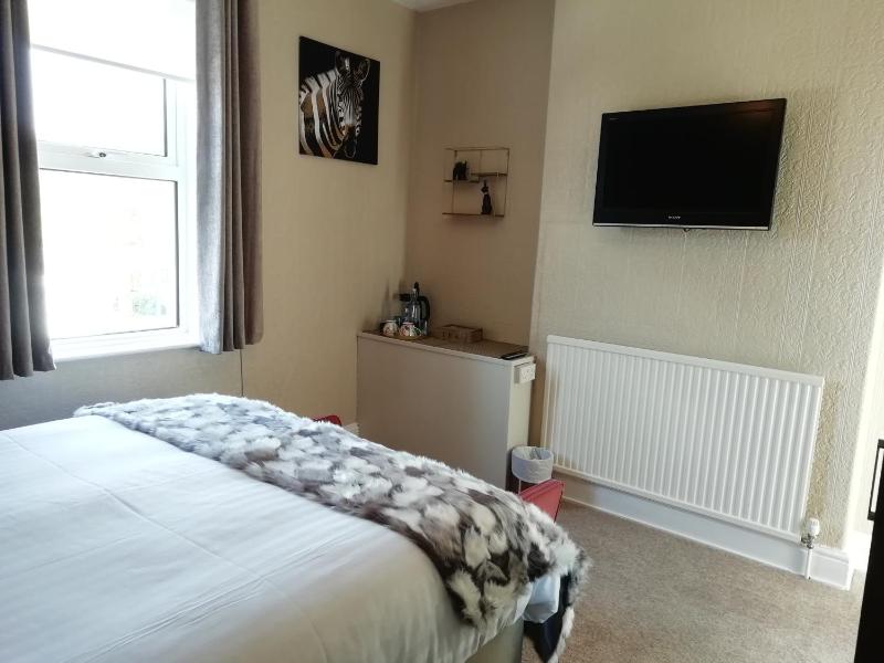 Double Room image 2