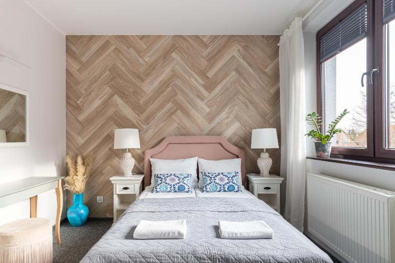 Standard Double Room image 4