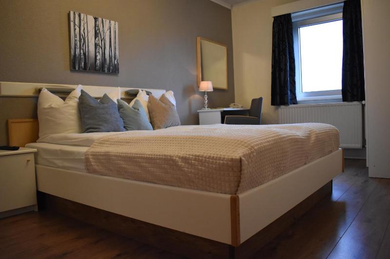 Comfort Double Room image 4