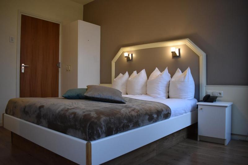 Smaller Budget Double Room image 1