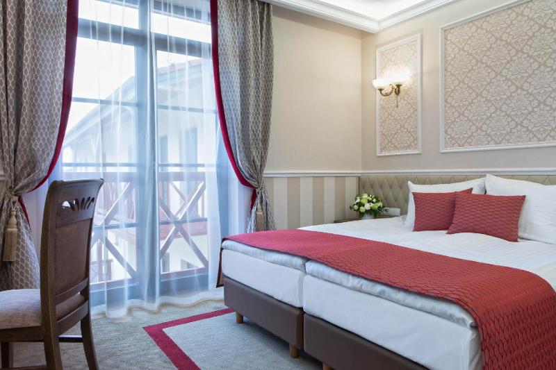 Deluxe Double Room image 1