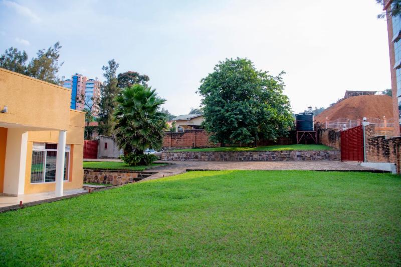 Fleur Guest House - image 6