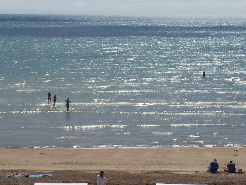 Single Room with Sea View image 4