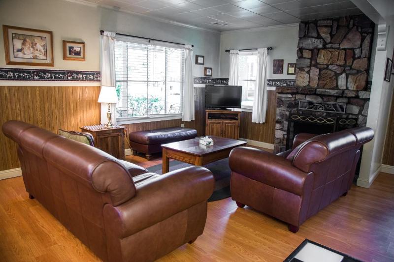 Family Cottage image 3