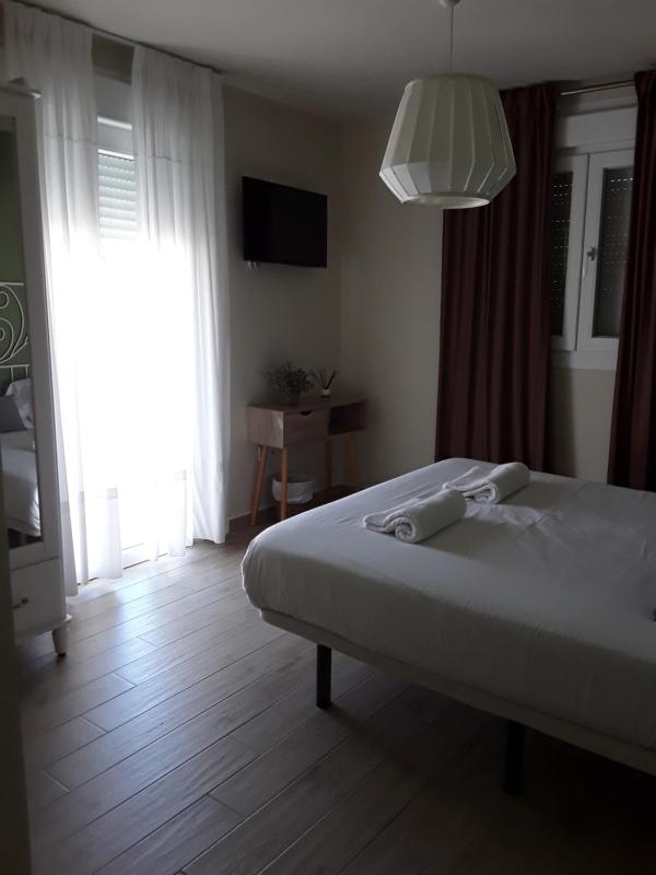 Double Room image 2