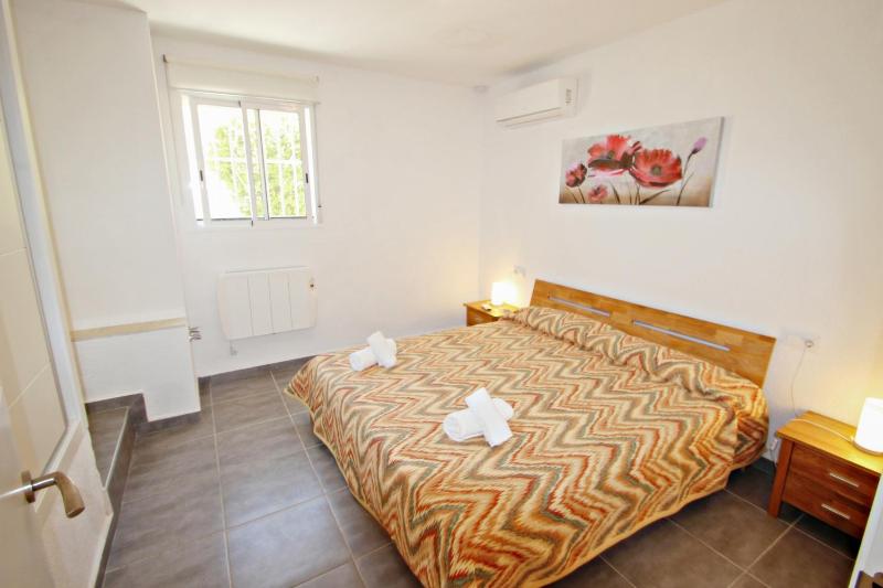 Sol Mar - sea view holiday home with private pool in Benissa - image 11