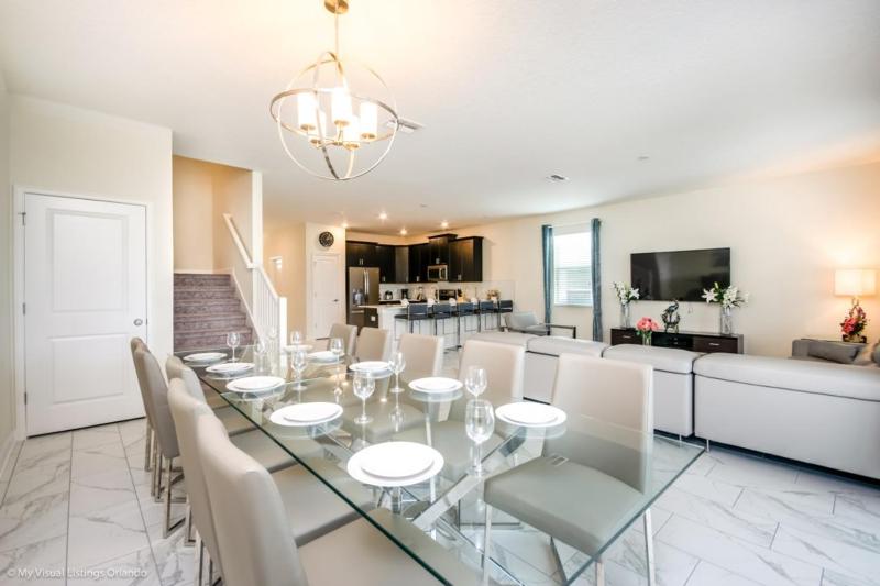 Ultimate Family Getaway Sleeps 26 Heated Pool & Entertainment - image 19