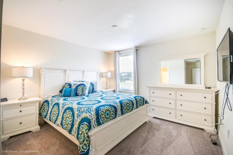 Ultimate Family Getaway Sleeps 26 Heated Pool & Entertainment - image 38