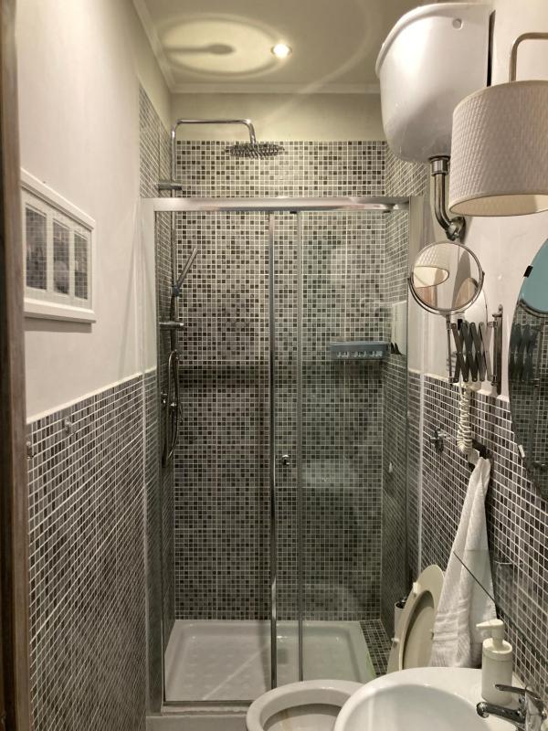 Double Room with Private Bathroom image 2