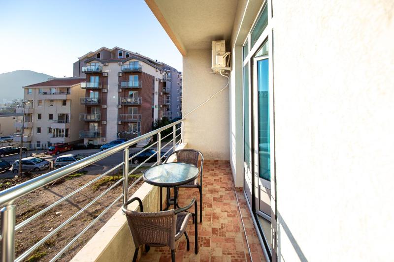 Studio with Terrace image 4