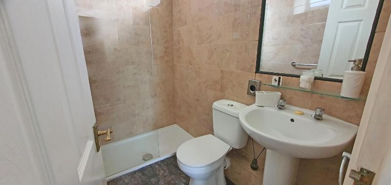 Superior Twin Room image 2