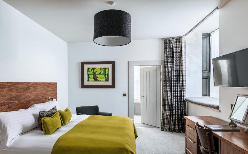 Deluxe Double Room image 3