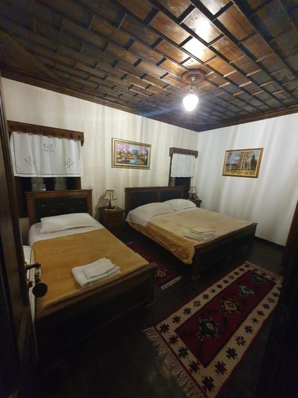 Triple Room image 2
