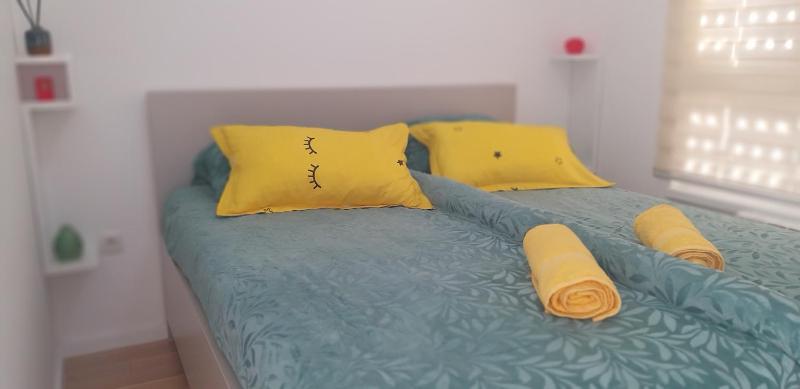 One-Bedroom Apartment image 4
