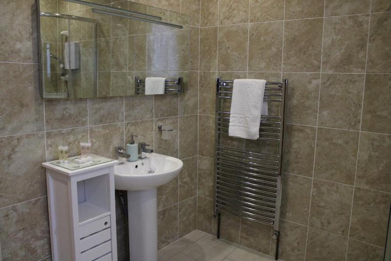 Premier Double Room - First Floor image 4