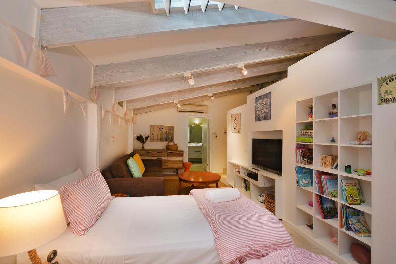 Pavilions in the Palms Heated Pool Short Path To Beach Five Bedrooms Sleeps 14 - image 42