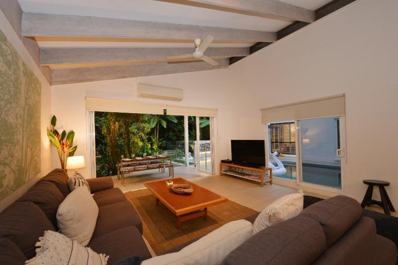 Pavilions in the Palms Heated Pool Short Path To Beach Five Bedrooms Sleeps 14 - image 20