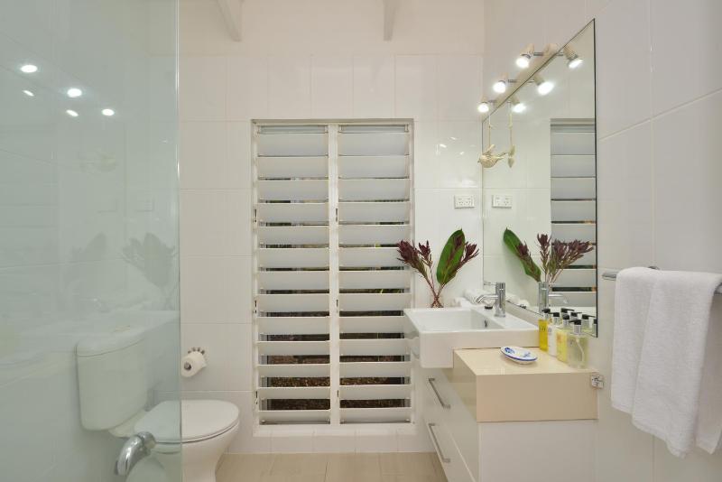 Pavilions in the Palms Heated Pool Short Path To Beach Five Bedrooms Sleeps 14 - image 17