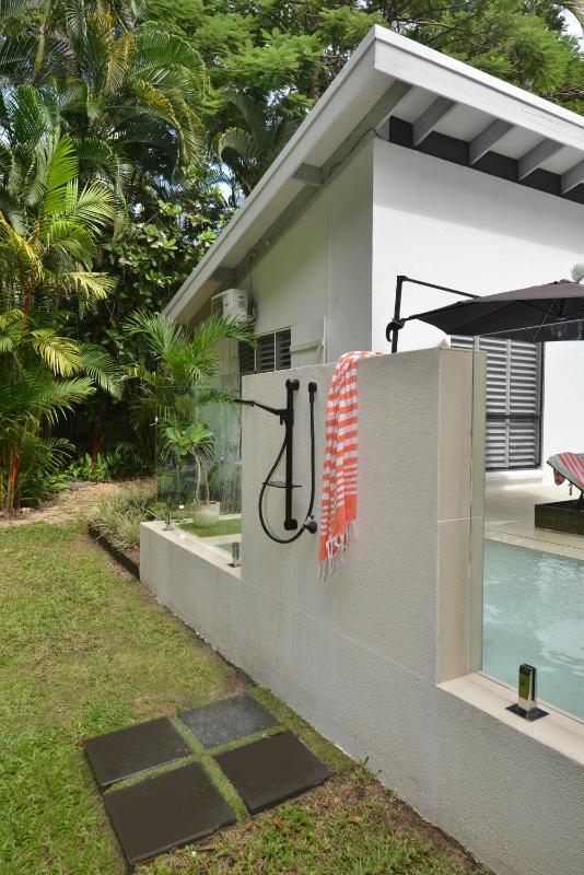 Pavilions in the Palms Heated Pool Short Path To Beach Five Bedrooms Sleeps 14 - image 46