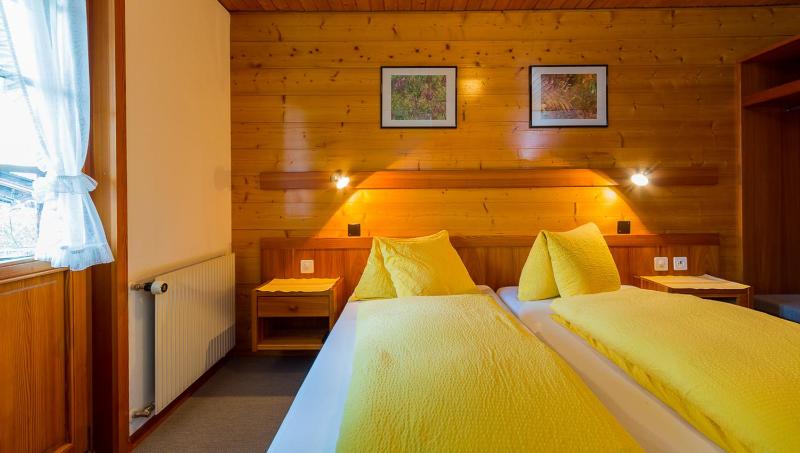 Double or Twin Room with Balcony image 4