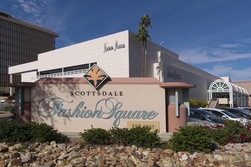 204 Fully Furnished 1BR Suite-Prime Location - image 5