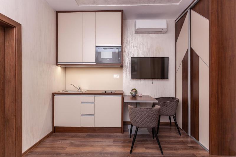 Standard Double Room image 2