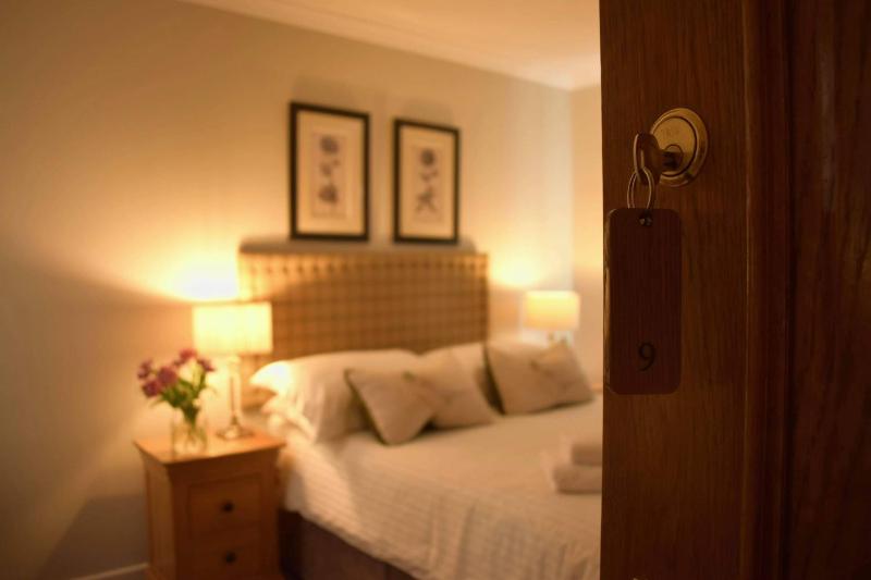 Standard Double Room image 4