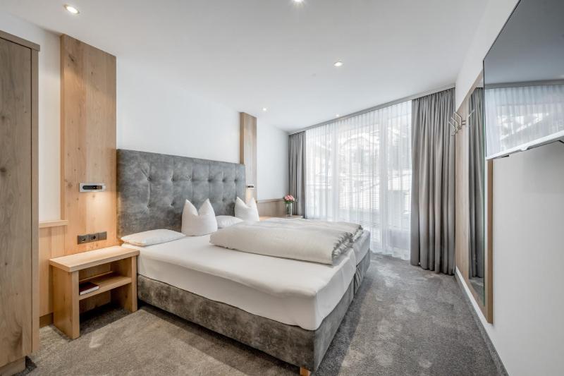 Suite with Balcony image 3