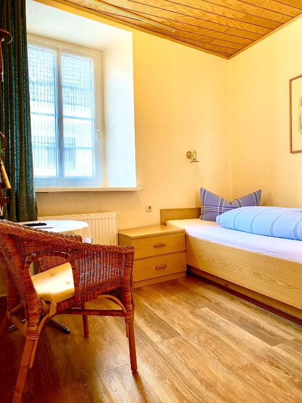 Single Room image 1