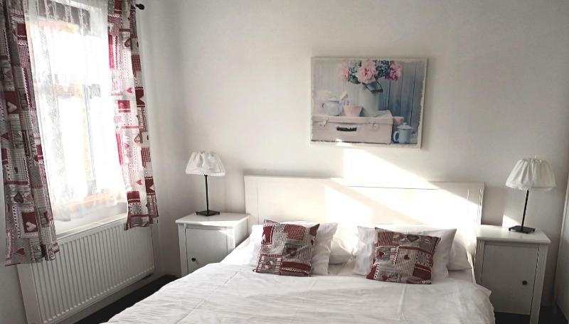 Double Room with Terrace image 3