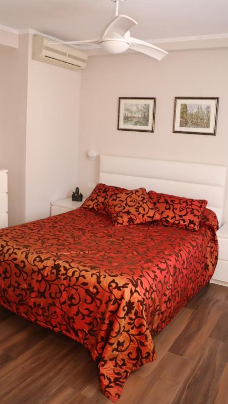 Moderno apartamento. La mejor urbanización Gandia. - image 13