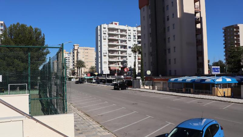 Moderno apartamento. La mejor urbanización Gandia. - image 32