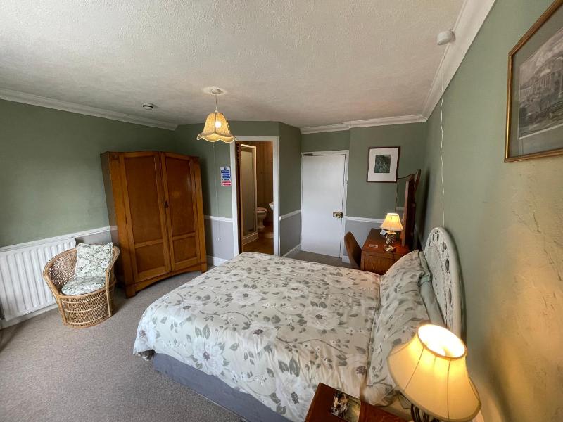 Standard Double Room image 4