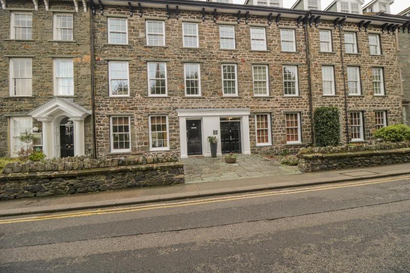 Derwentwater Apartment - image 1