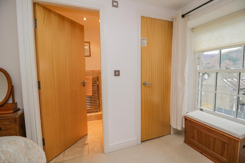 Derwentwater Apartment - image 17