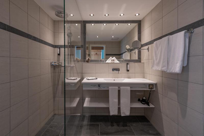 Double Room Nova with Balcony image 3
