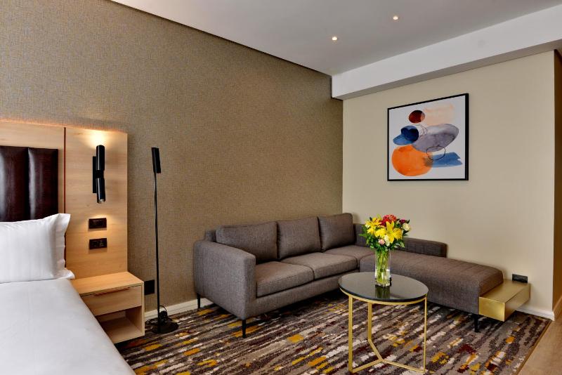 @Sandton Hotel - image 4