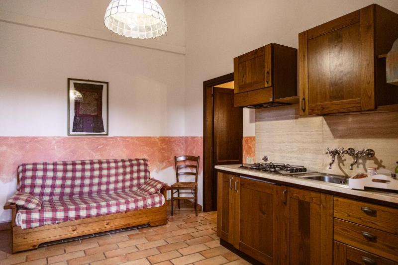 Classic Triple Room image 2