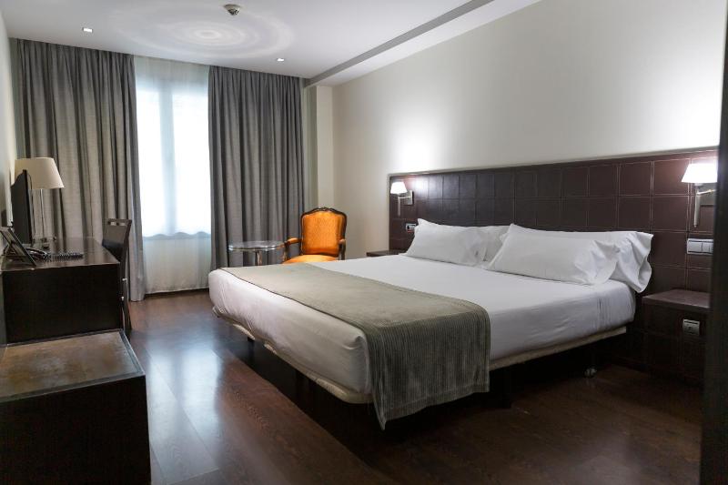 Iberik Santo Domingo Plaza Hotel - image 32