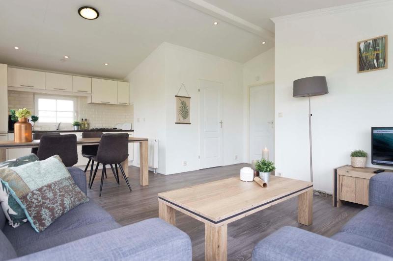 Apartment image 2