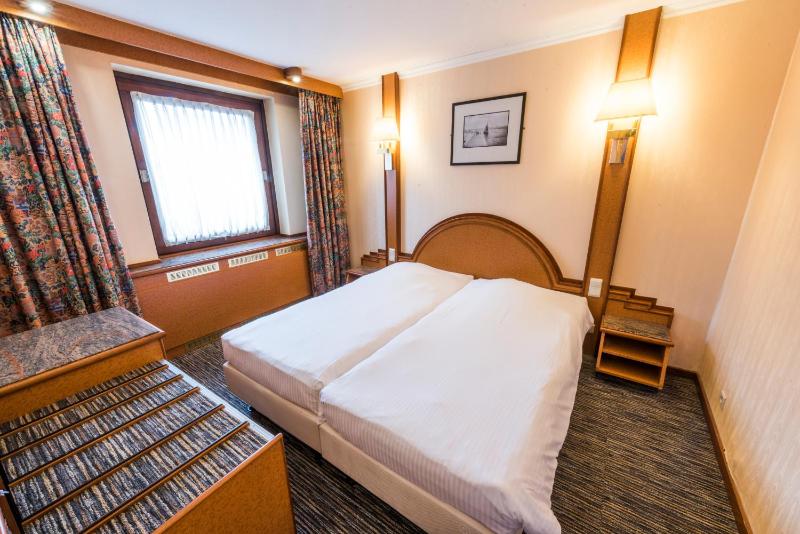 Classic Suite image 2