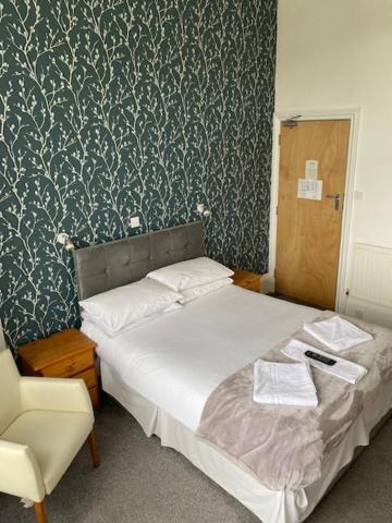 Nethway Hotel - image 18