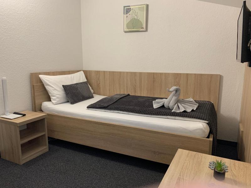 Standard Single Room image 1