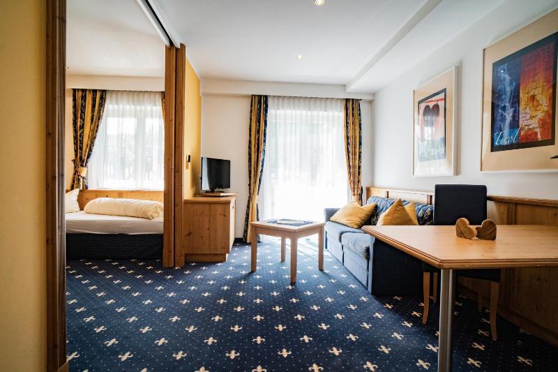 Two-Bedroom Suite image 4