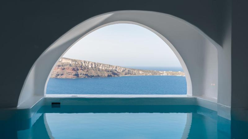 Premium Suite with Cave Heated Plunge Pool with Jets image 1