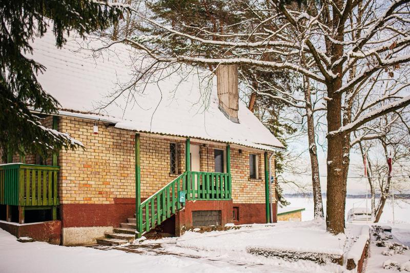 Three-Bedroom Apartment image 4