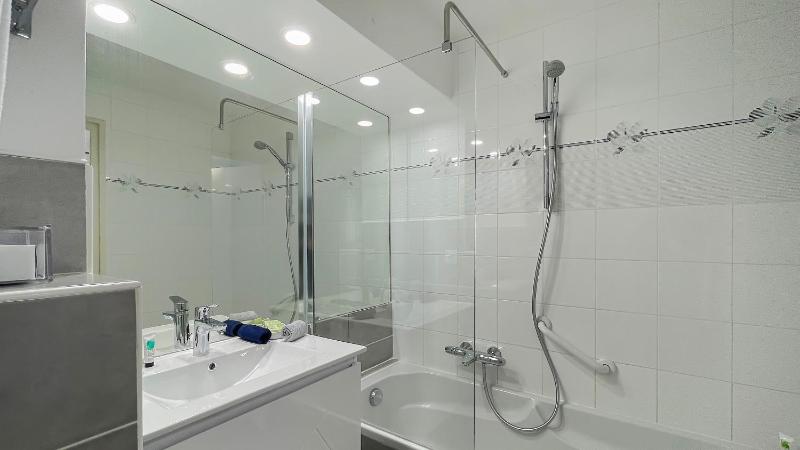 Louison Appart & Suite - image 12