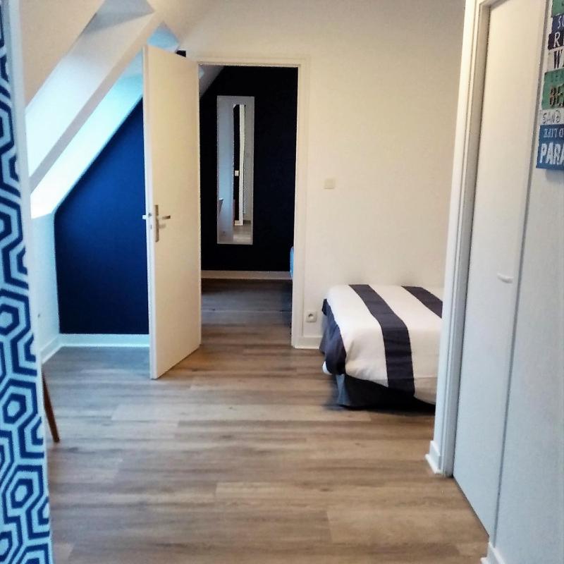 Economy Triple Room image 1
