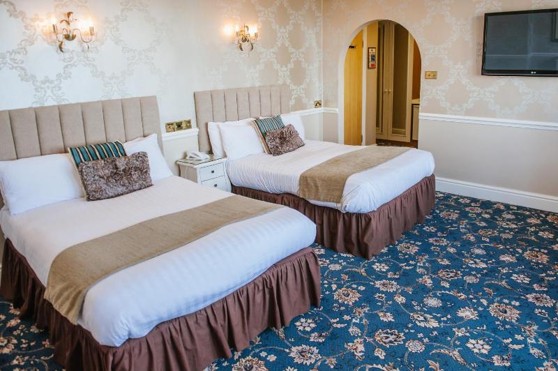 Standard Double Suite image 1