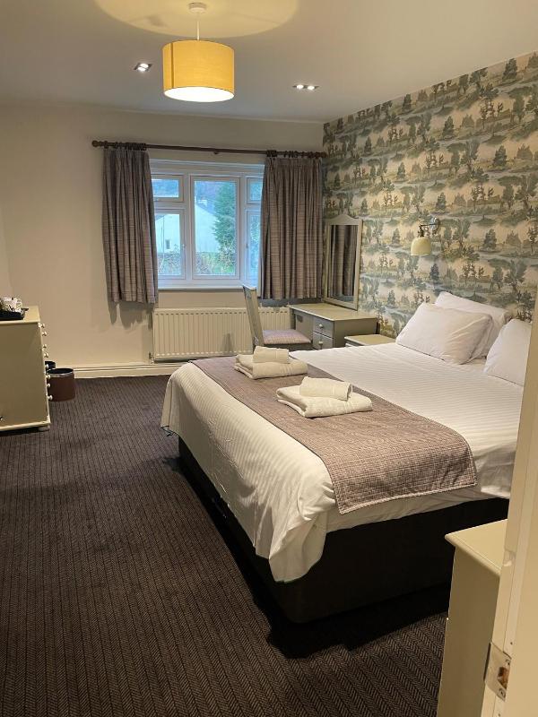 King or Twin Room image 4